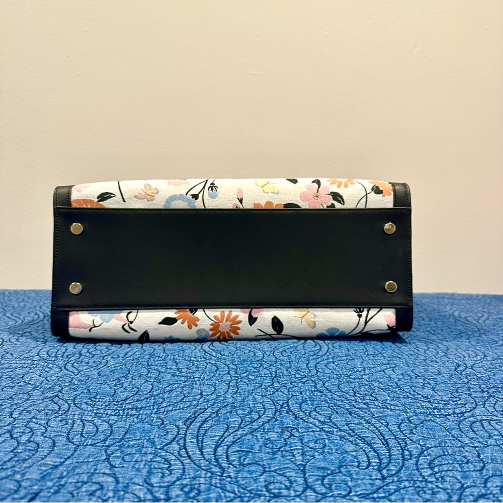 Kate Spade Jacquard Manhattan Tote in Floral Multicolor with Black Leather Trim - Picture 4 of 7